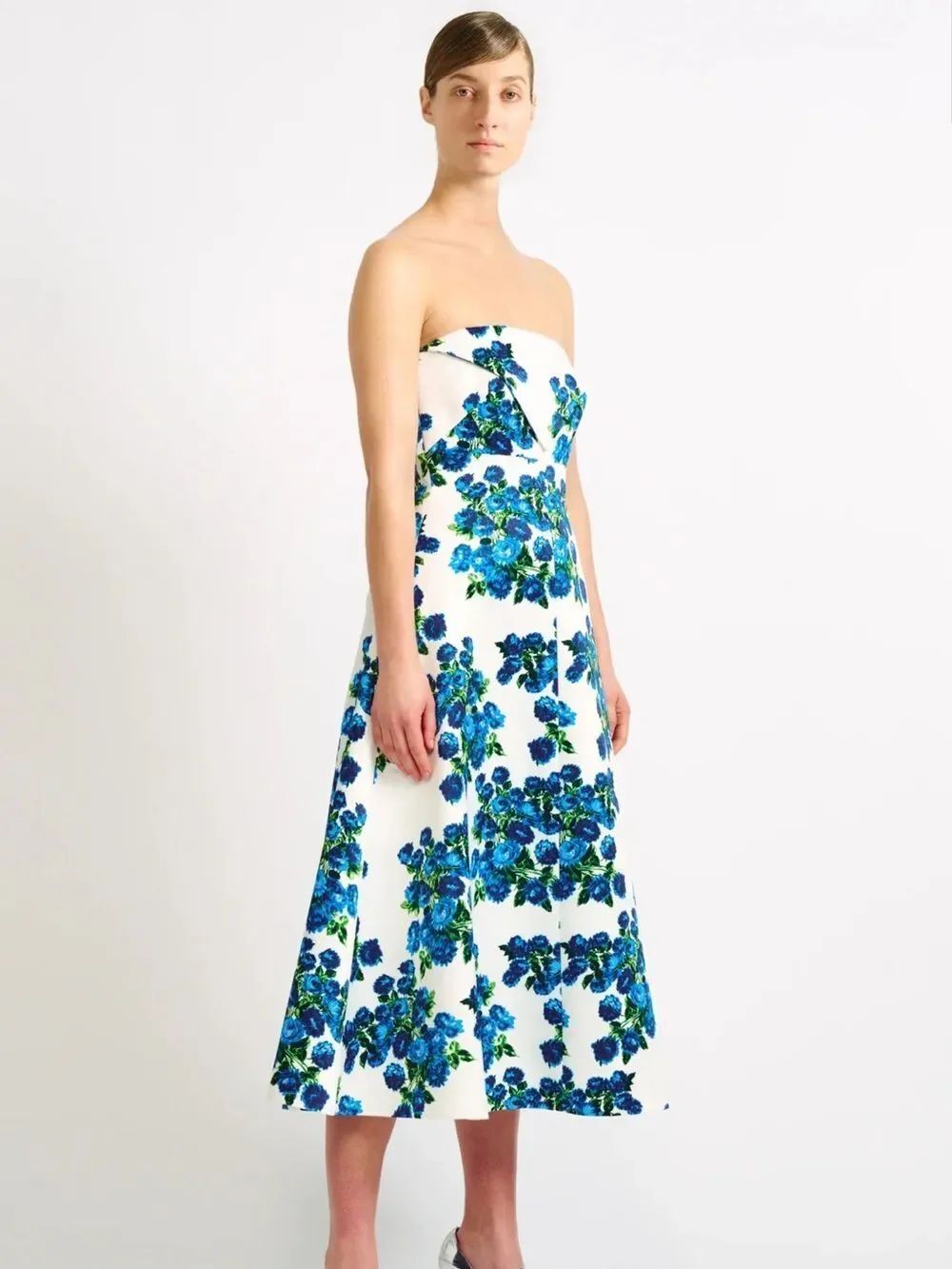 Emilia Wickstead SIMRAN BLUE FLORAL BOUQUET PRINT STRAPLESS DRESS